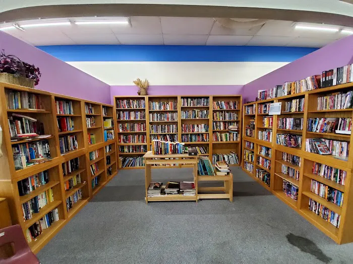 Goodwill Ocean Springs Retail Store and Career Connections 3