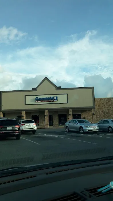 Goodwill Ocean Springs Retail Store and Career Connections 6