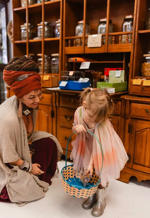 Clary & Sage Apothecary 3