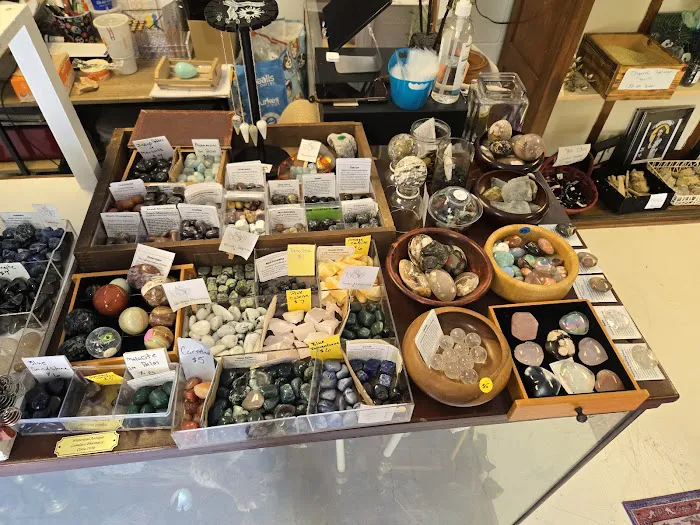 Clary & Sage Apothecary 7