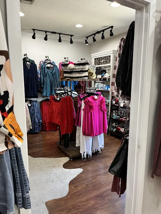 Black Door Boutique 0