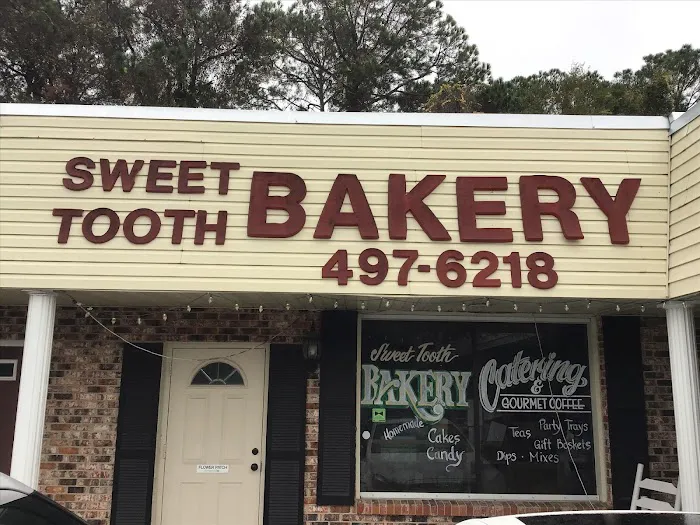 Flower Patch Florist, Gifts, & Sweet Tooth Bakery 0