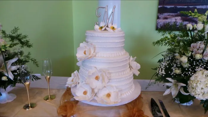Flower Patch Florist, Gifts, & Sweet Tooth Bakery 5