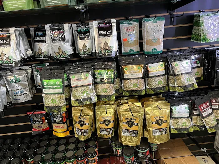 Market Smoke & Vape Shop 9