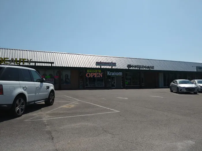 Market Smoke & Vape Shop 4