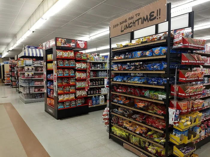 Wayne Lee's Grocery & Market 3