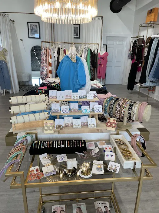 Stella Gray Luxury Boutique 3