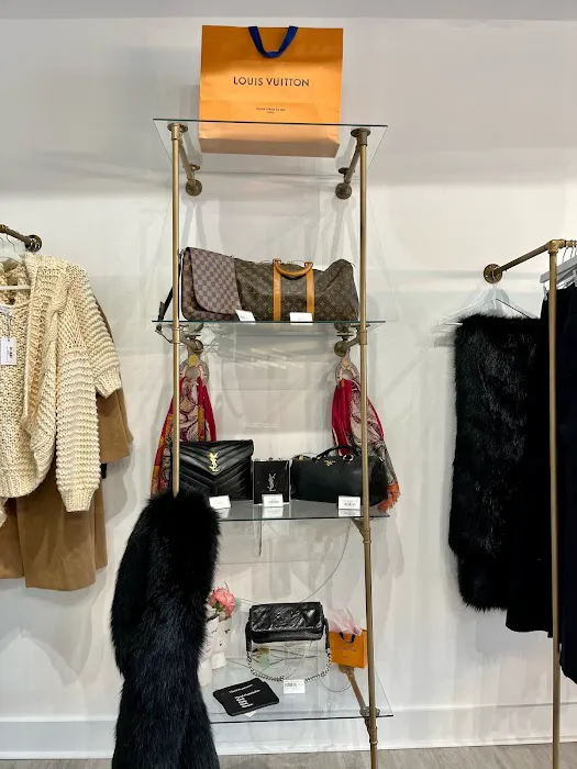 Stella Gray Luxury Boutique 4