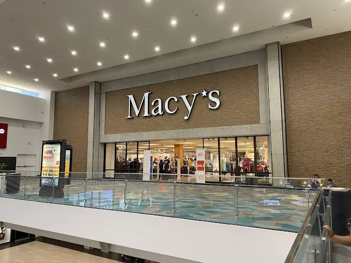 Macy's 9