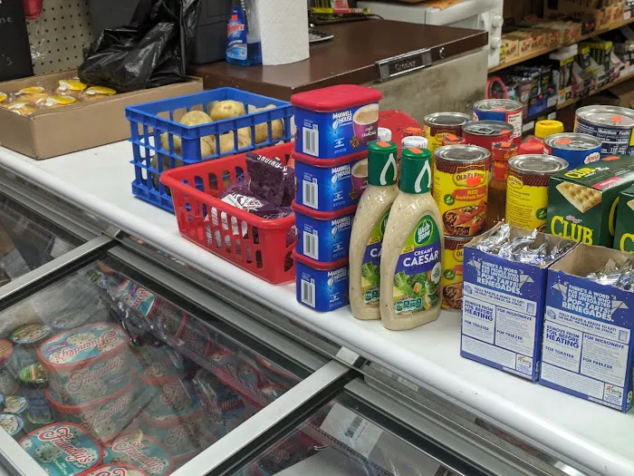 No Name Grocery 0