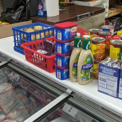 No Name Grocery