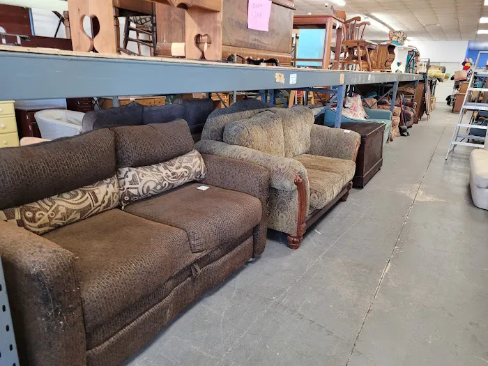 Thrift Mart 4
