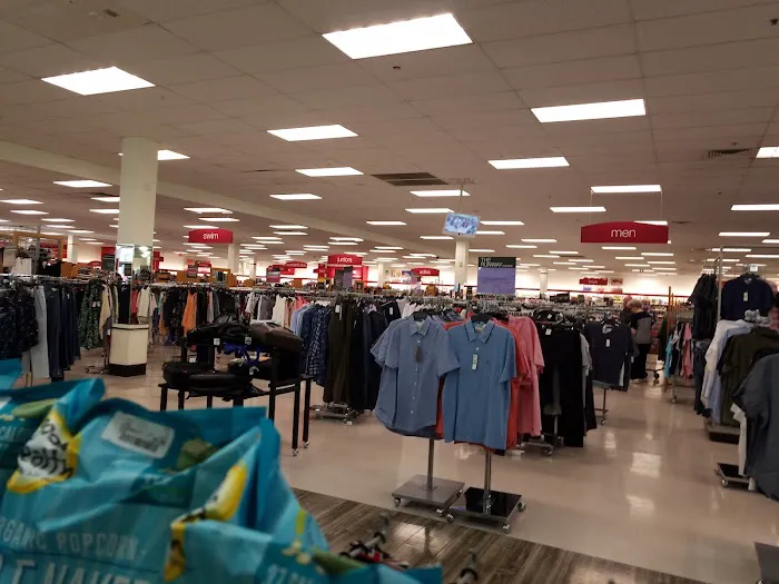 T.J. Maxx & HomeGoods 3