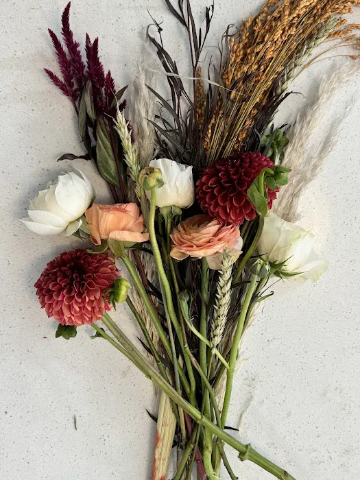 Sweetwater a Flower Market Studio 3