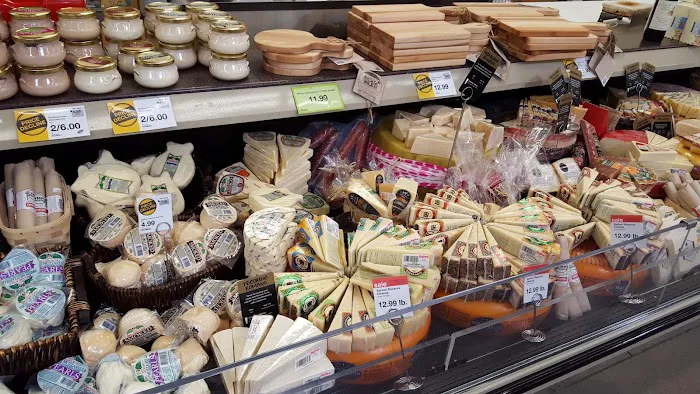 Hy-Vee Grocery Store 9