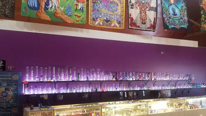 Smokey's House of Pipes Bismarck 8