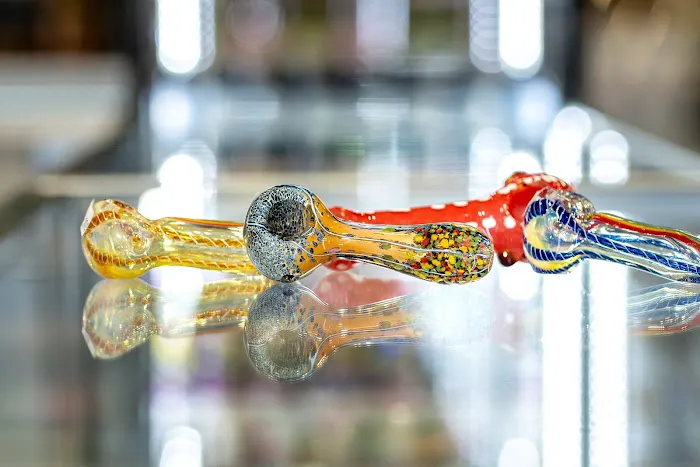 Moe's Smoke Shop 2