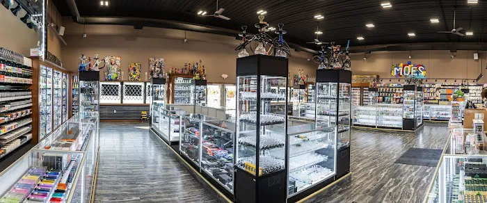 Moe's Smoke Shop 9