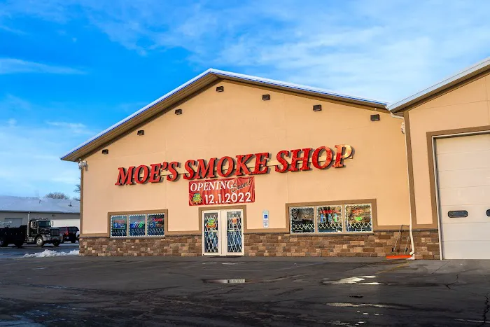 Moe's Smoke Shop 3