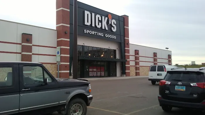 DICK'S Sporting Goods 6