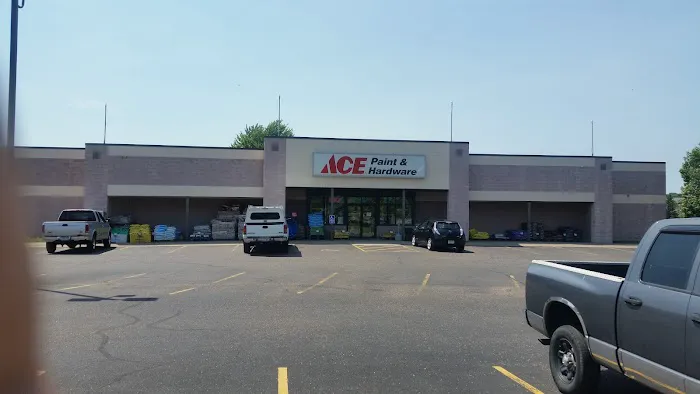 Niemann Ace Hardware 0