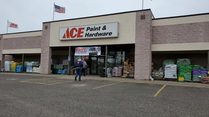 Niemann Ace Hardware 3