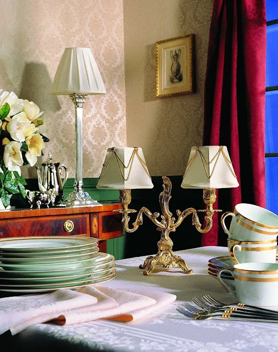 Table Decor International 9