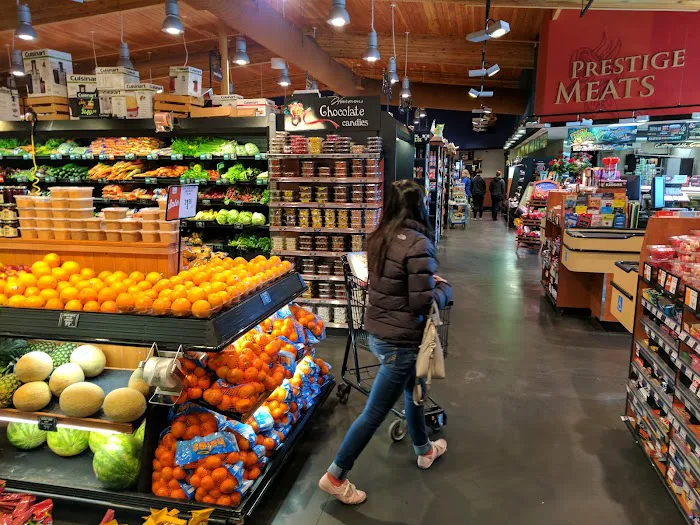 Harmons Emigration Market 1