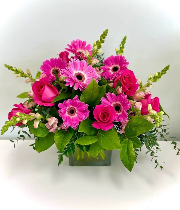 Bonita Blooms Flower Shop 5