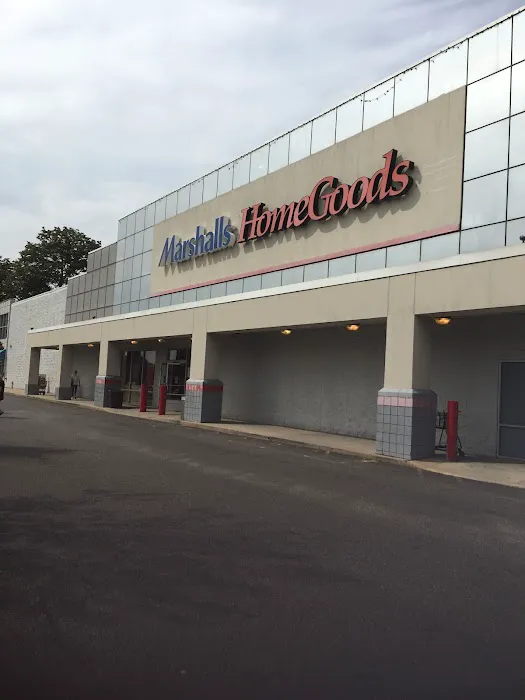Marshalls & HomeGoods 7