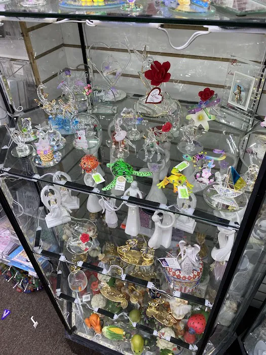 CARDSMART Syosset Cards & Gift Store. 4