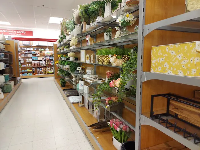 T.J. Maxx 0
