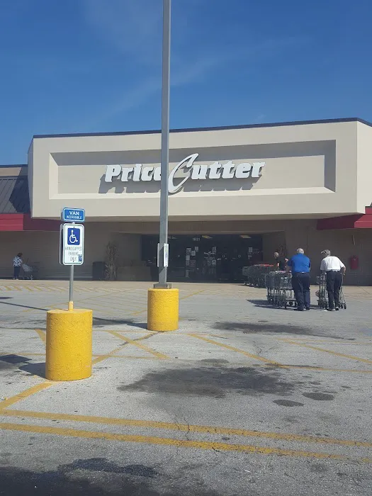 King Food Saver of Springfield - W. Kearney St. 9