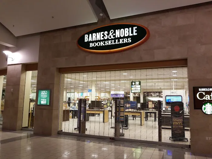 Barnes & Noble 1