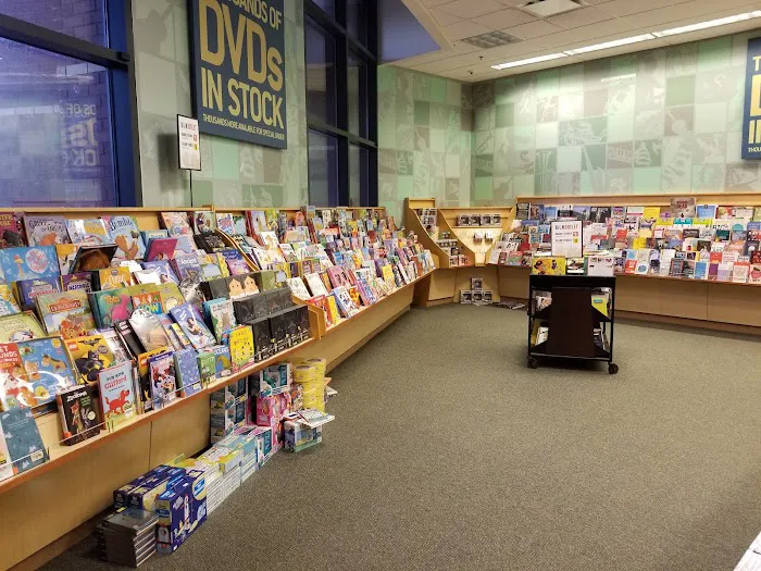 Barnes & Noble 9
