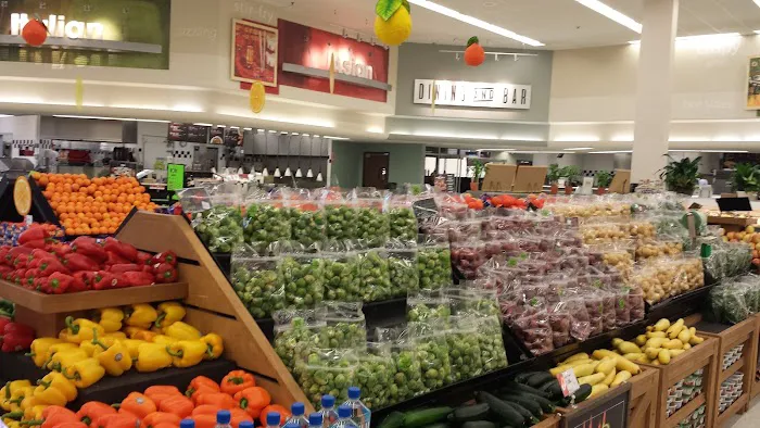Hy-Vee Grocery Store 4