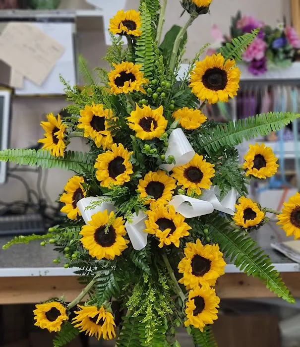 SuEllen's Floral Company 4