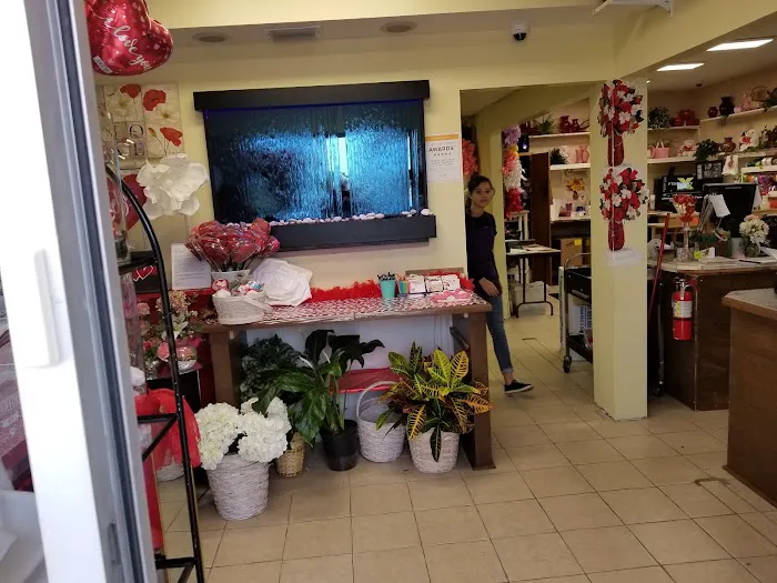 SuEllen's Floral Company 2