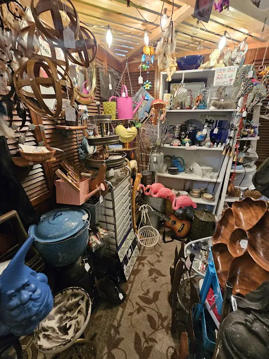 Hill Theatre Antique Mall 4