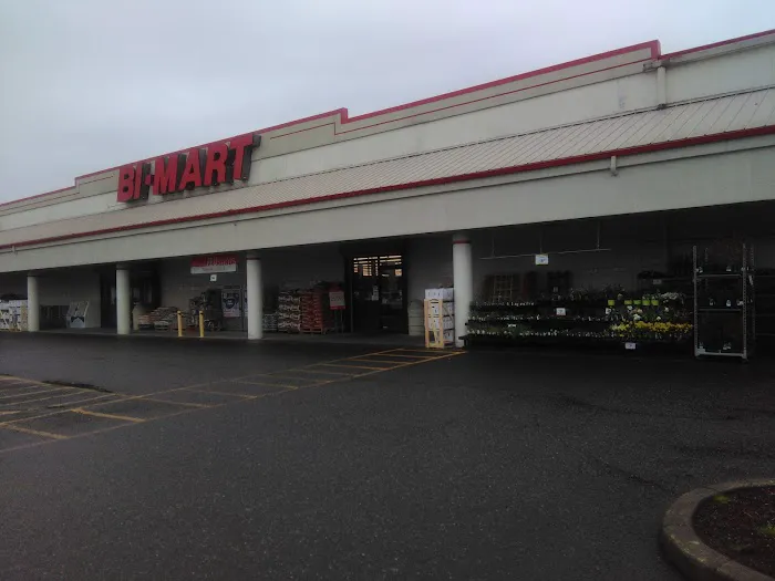Bi-Mart Membership Discount Stores 4