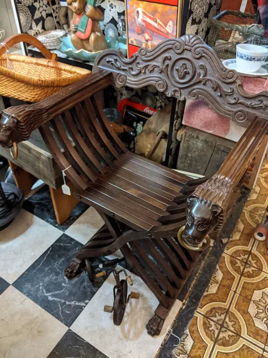 Antique Mall Snider's Hill 3