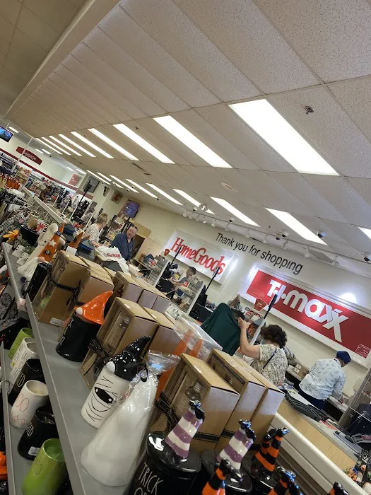 T.J. Maxx & HomeGoods 1