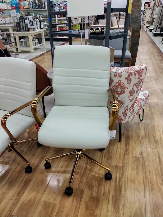 T.J. Maxx & HomeGoods 8