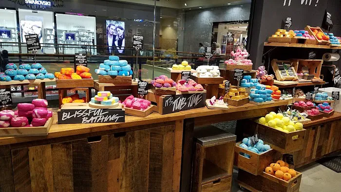 Lush Cosmetics Mall of Georgia 1