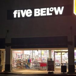 Five Below ico