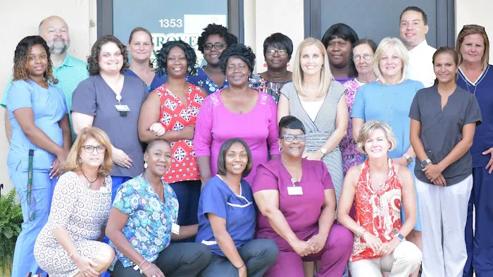 Grove Park Pharmacy, Medical Equipment, and Hospice Care 3