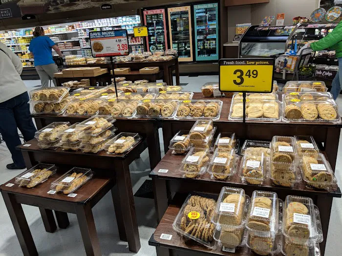 Metro Market 4
