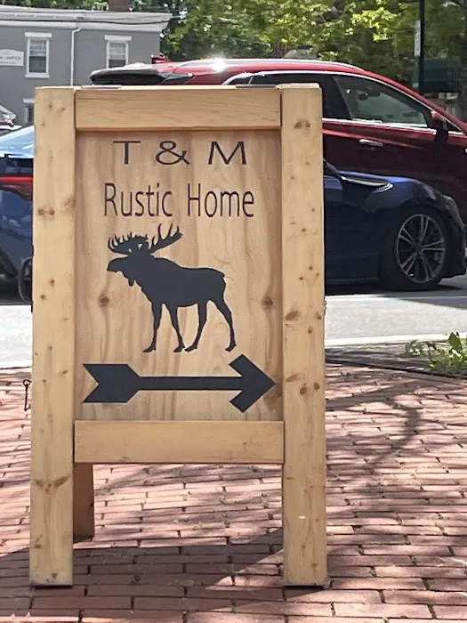 T & M Rustic Home 4