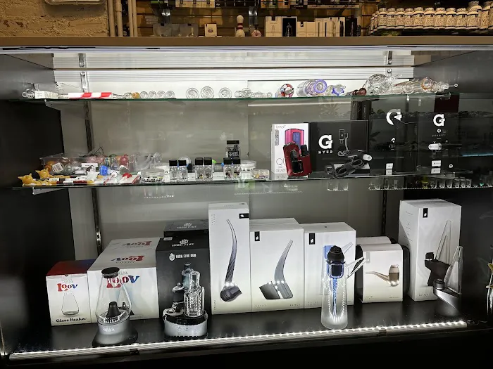 Smoke Zone Smoke Shop 5