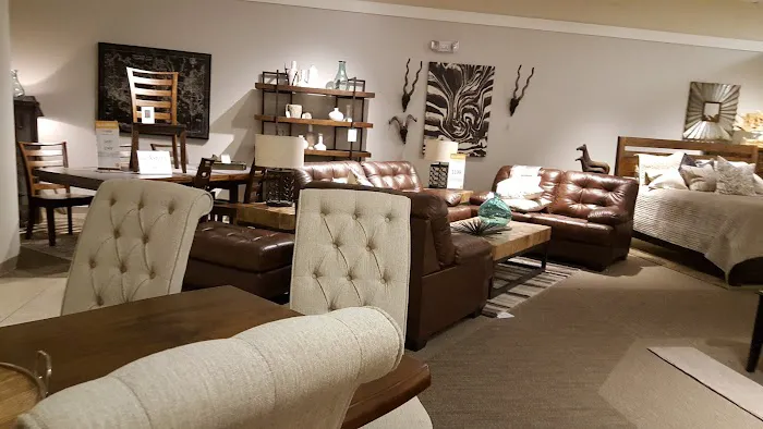 Ashley Store + Outlet 2